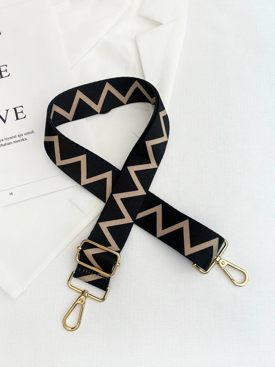 Chevron Graphic Bag Strap in Black