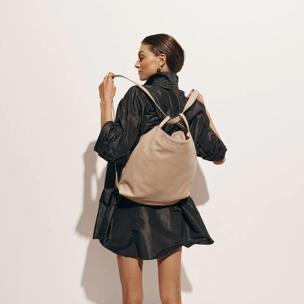 Model wearing Vestirsi Bella Convertible Backpack Tote