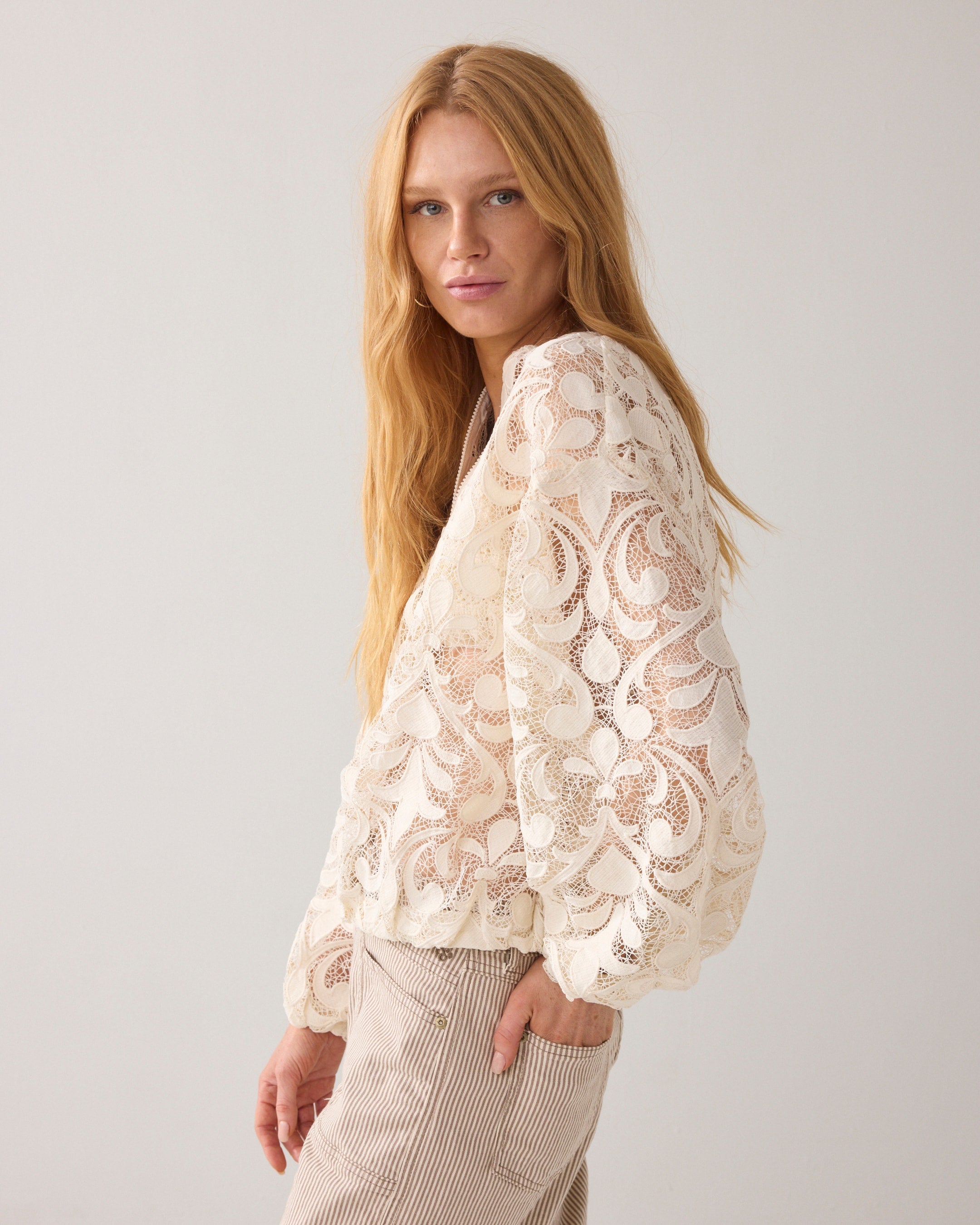Summum Woman Lace Bomber Jacket Ivory