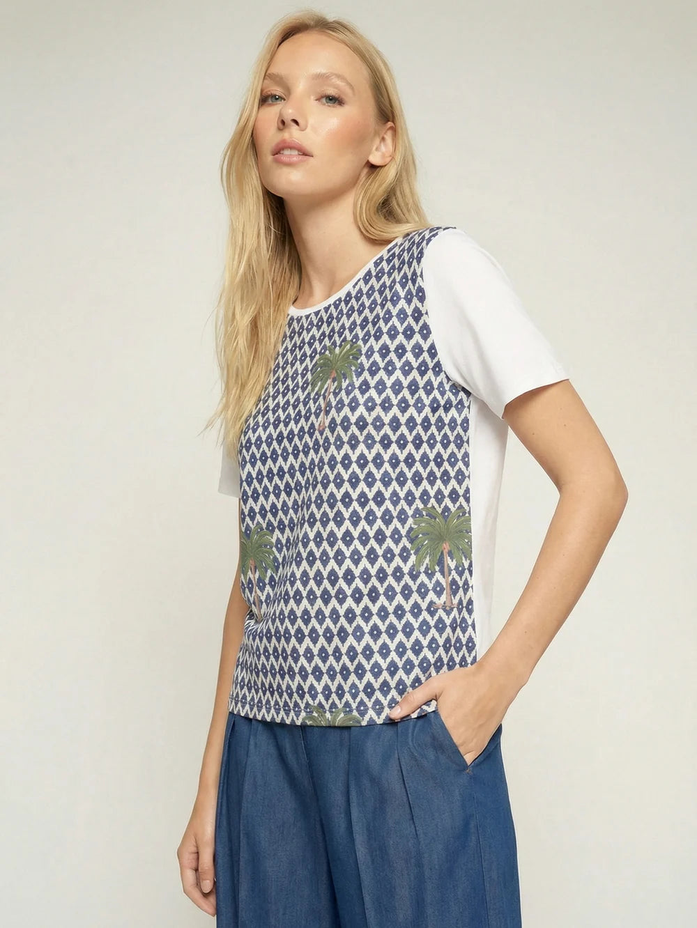 Vilagallo Tora Ikat Palmera T-Shirt