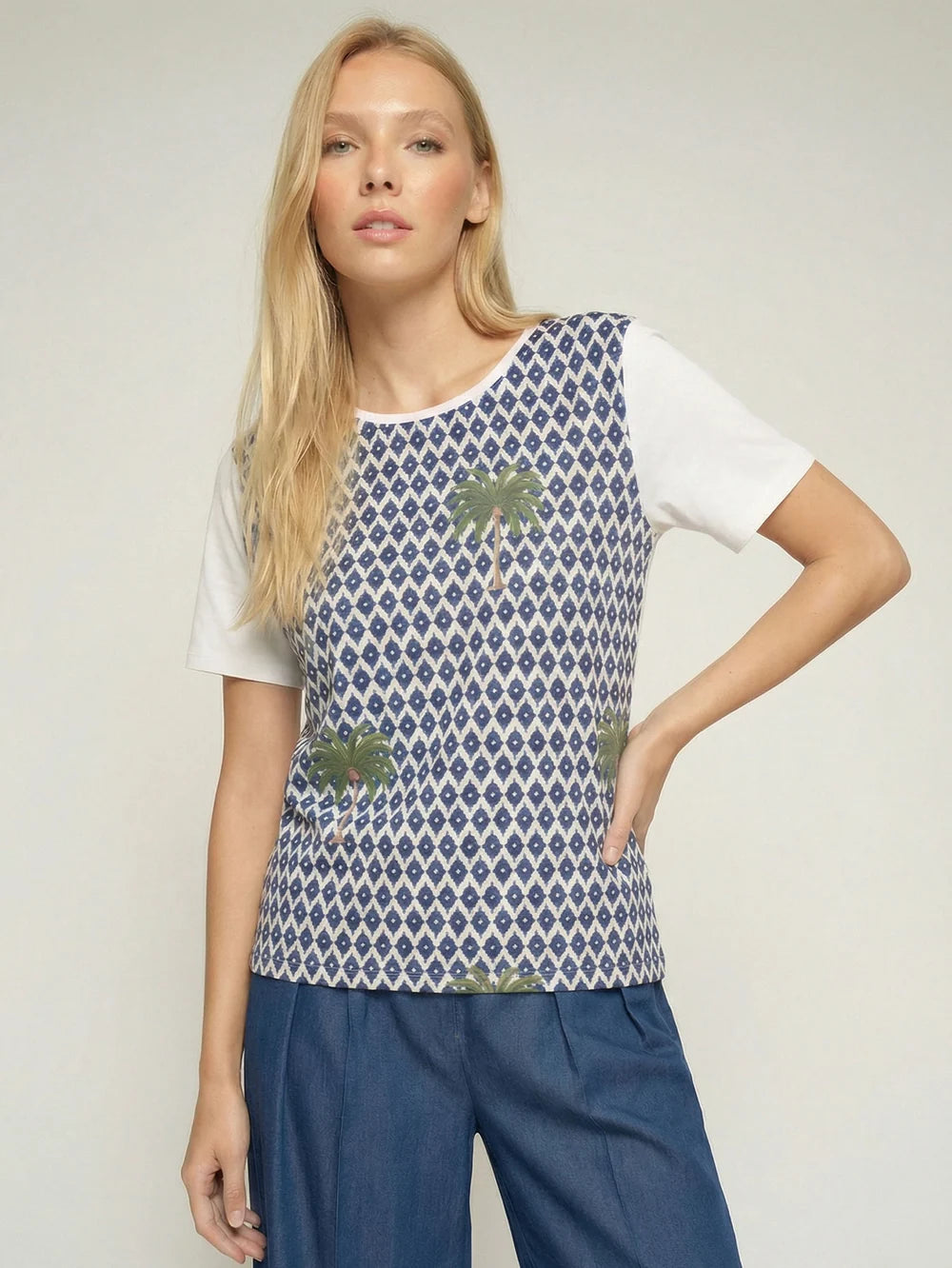 Vilagallo Tora Ikat Palmera T-Shirt