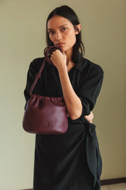 Indi & Cold Bolsos Gathered Bucket Leather Bag