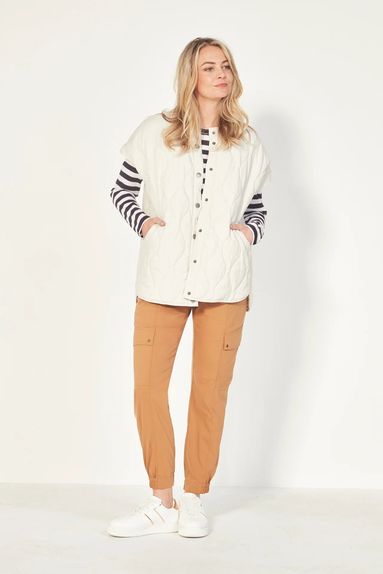 Shop Acrobat History Pant - Toffee - Verge