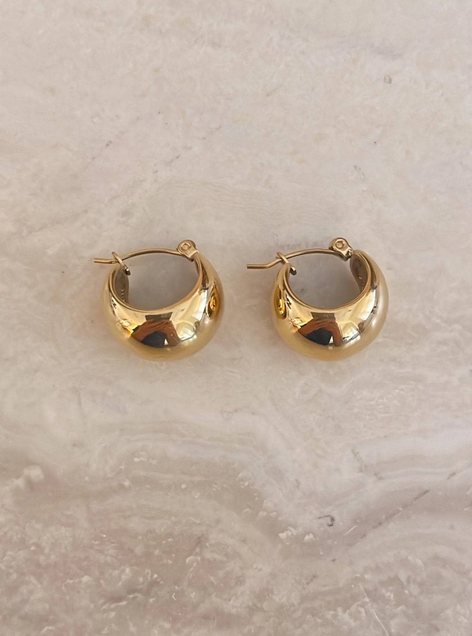 Shop Archer Mini Gold Hoop Earrings - Kitsense