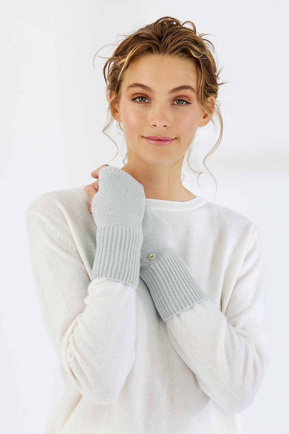 Shop Cashmere Classic Wrist Warmers - Mia Fratino