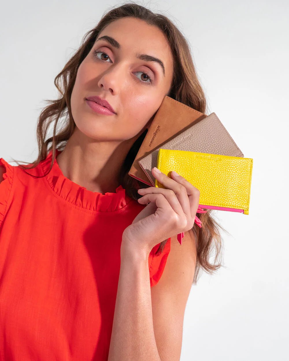 Shop Compact Leather Wallet | Vintage Tan - Arlington Milne