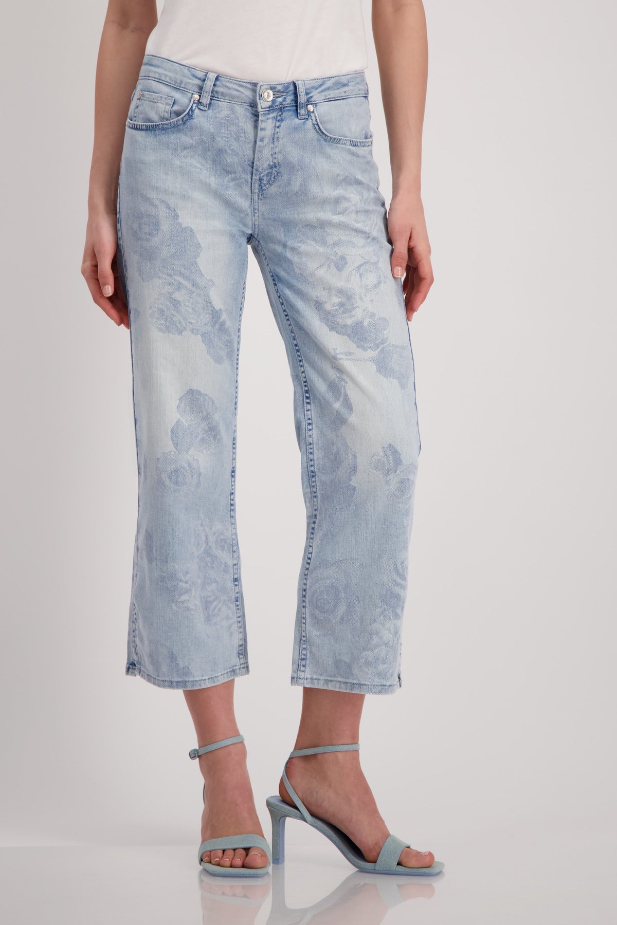 Shop Cropped Jeans with Floral Pattern | Mid Denim - Monari