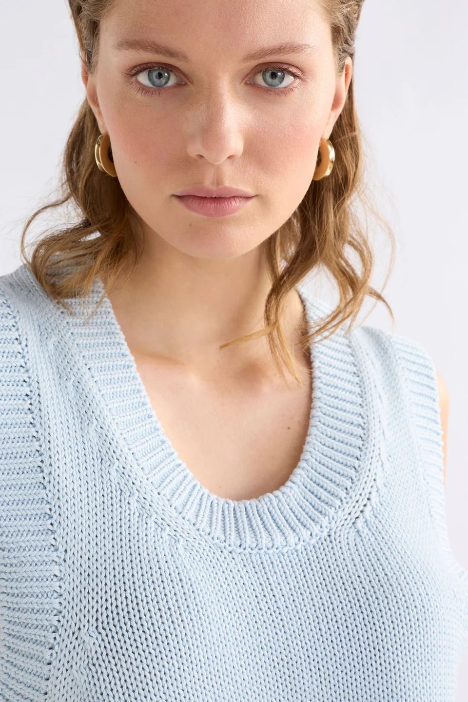 Shop Elk Mikkel Vest, Pearl Blue - ELK