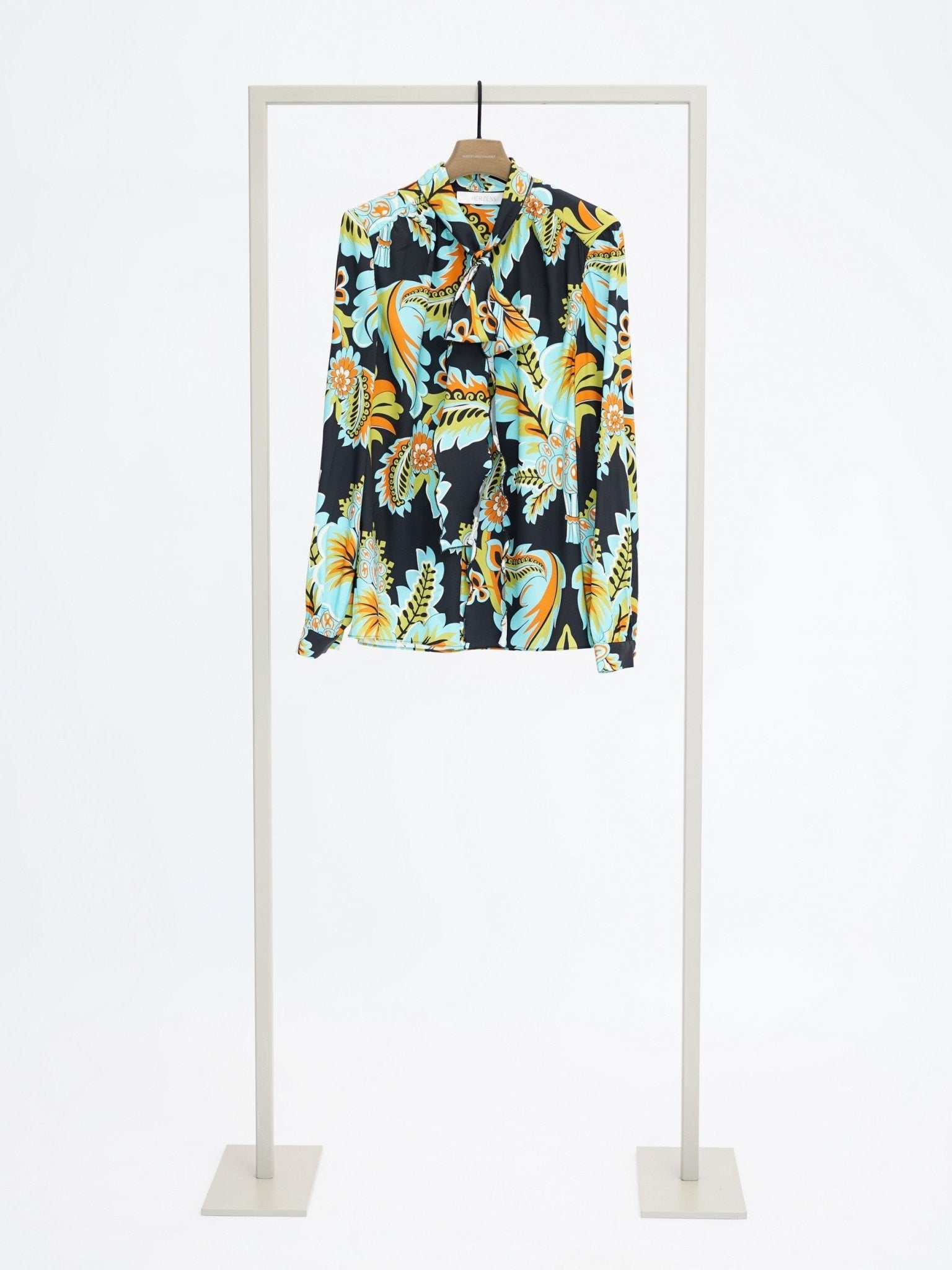 Shop Herzens Blouse - Herzens