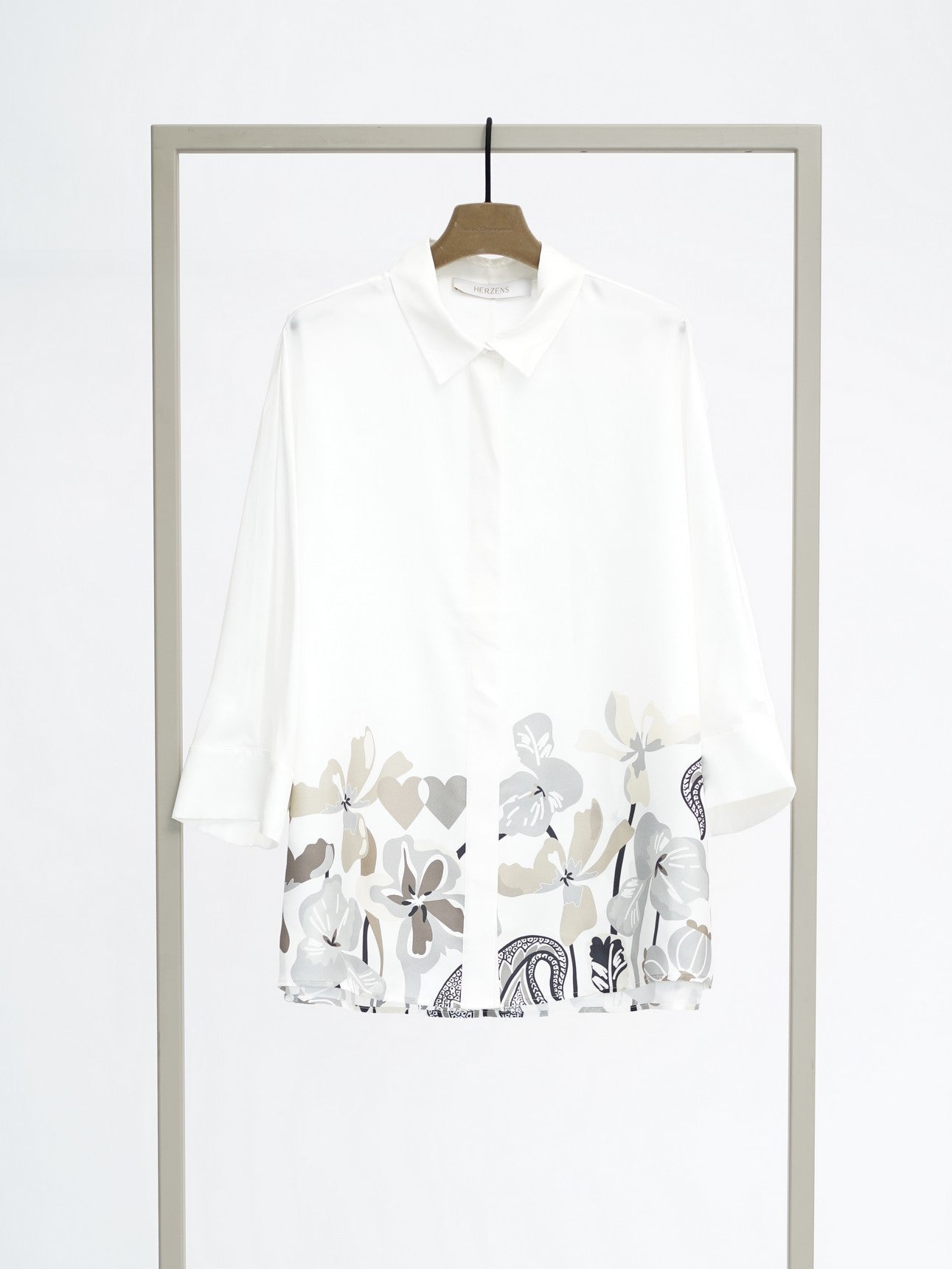 Shop Herzens Silk Blouse Aluminium Super White Multi - Herzens