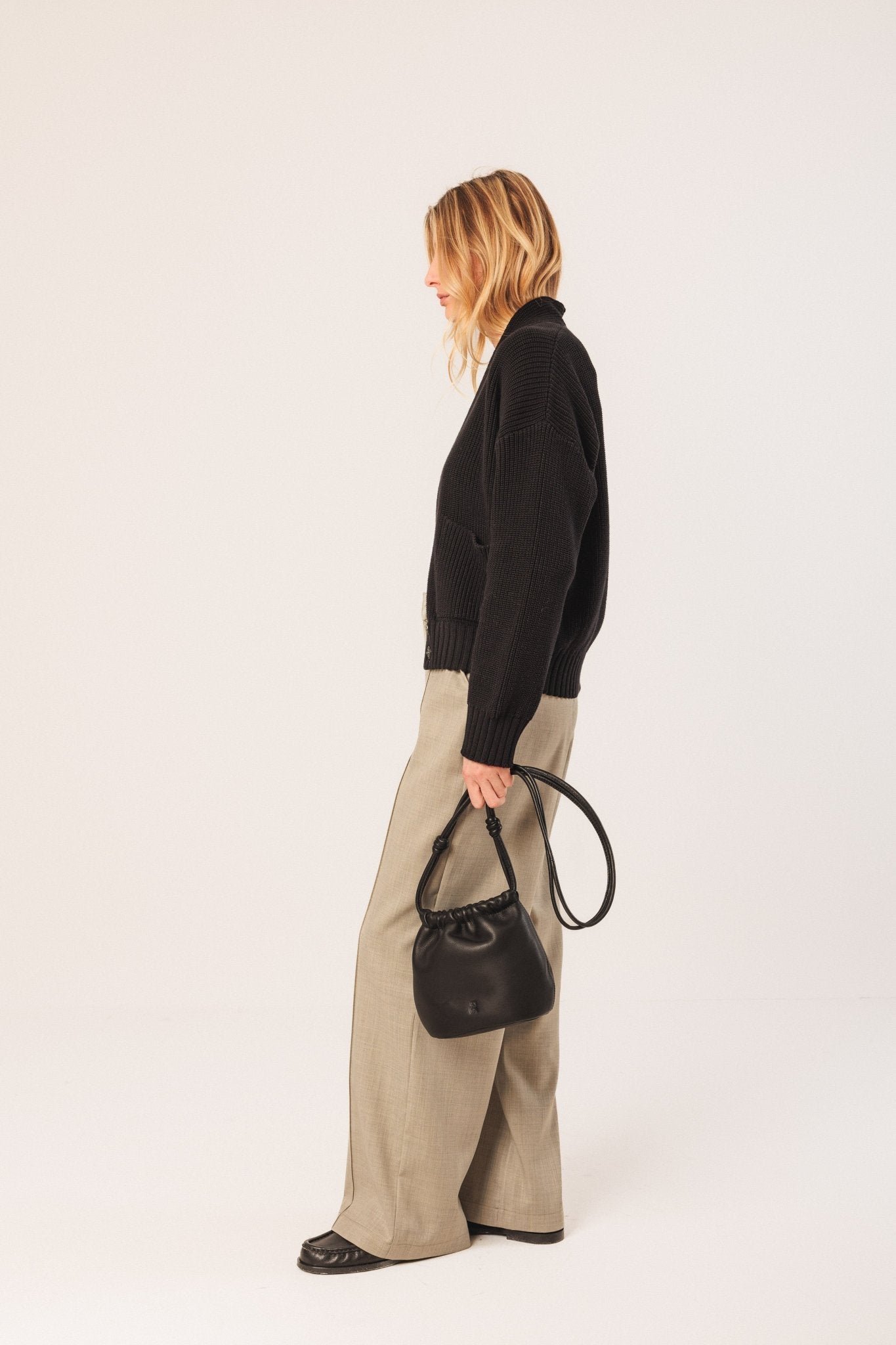 Shop Indi & Cold Bolsos Gathered Bucket Leather Bag - Indi & Cold