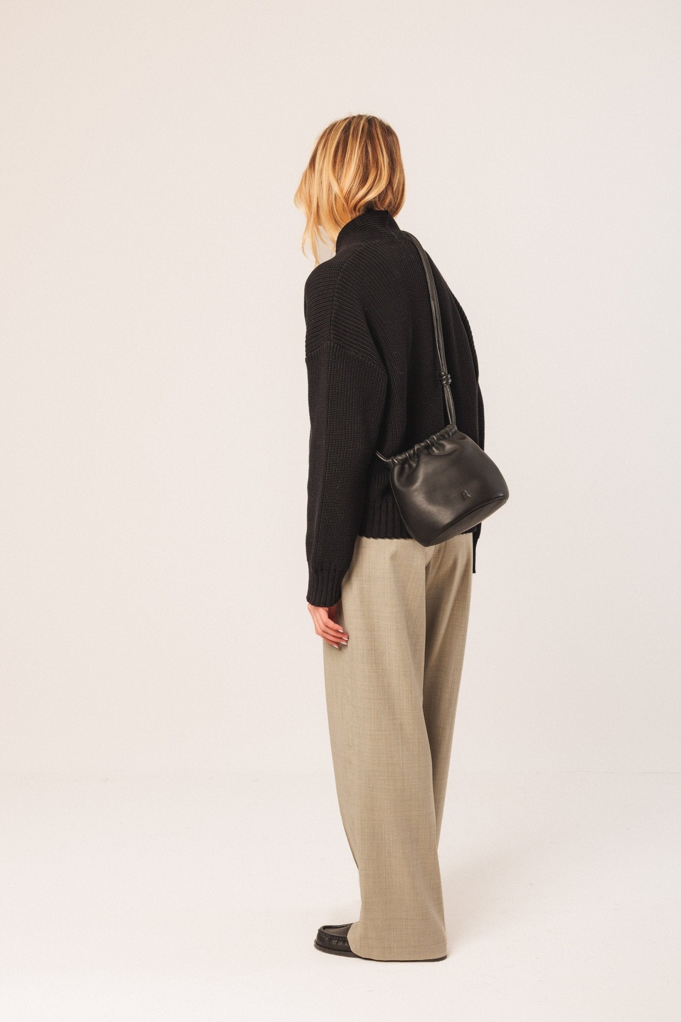 Shop Indi & Cold Bolsos Gathered Bucket Leather Bag - Indi & Cold