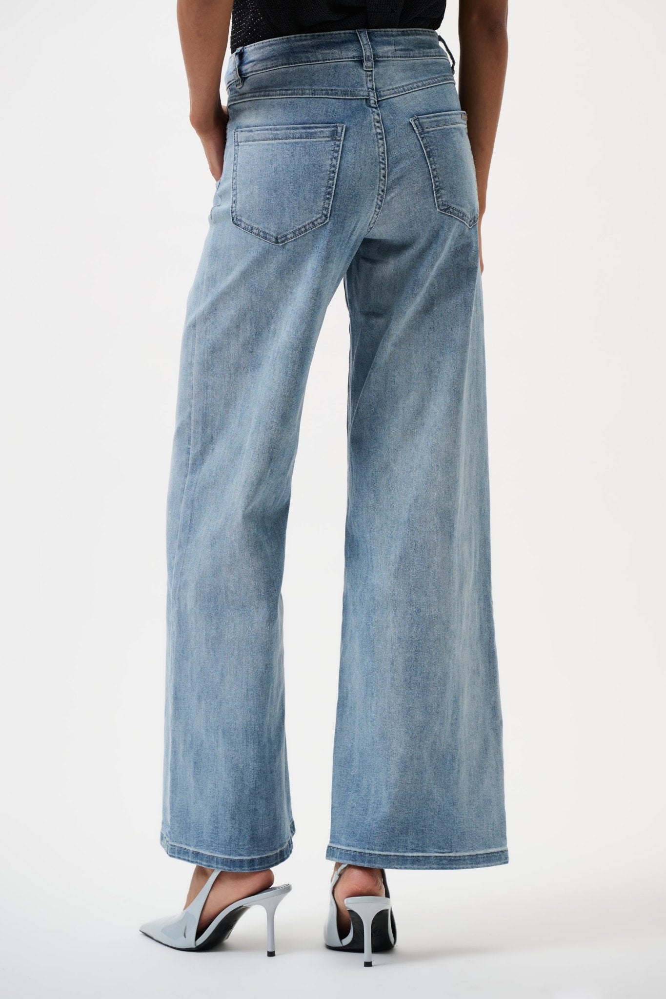 Shop Joseph Ribkoff Goldie Classic Wide - Leg Jeans - Joseph Ribkoff