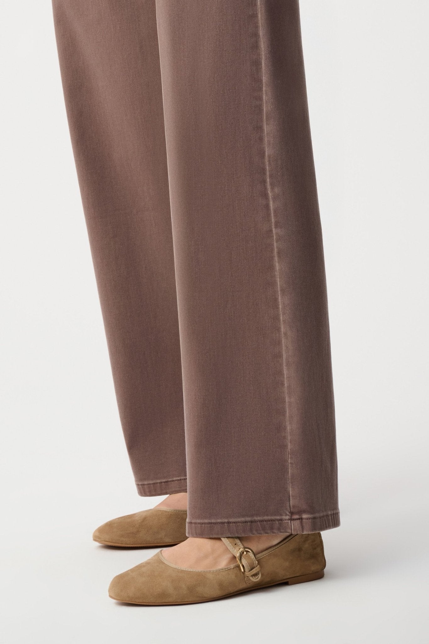 Shop Joseph Ribkoff Goldie Classic Wide-Leg Jeans — Mink - Joseph Ribkoff