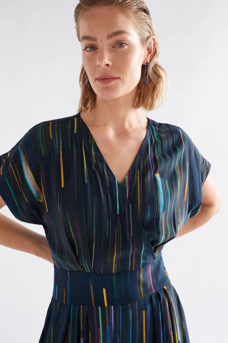 Shop Kayra V Neck Midi Dress - ELK