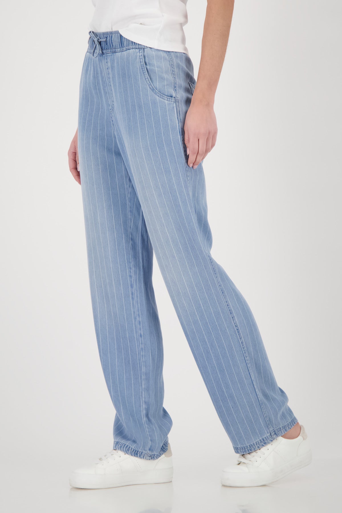 Shop Monari Hampton Lia R Jeans - Monari