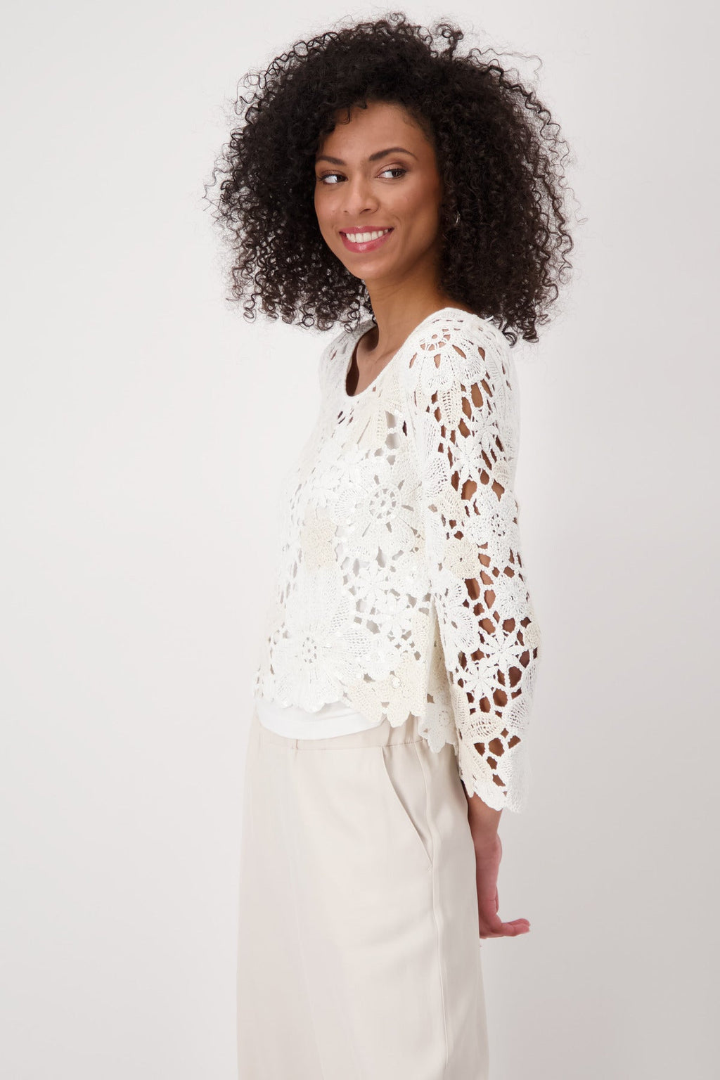 Shop Monari Havanna Cornelly Lace Pullover with Sequin - Monari