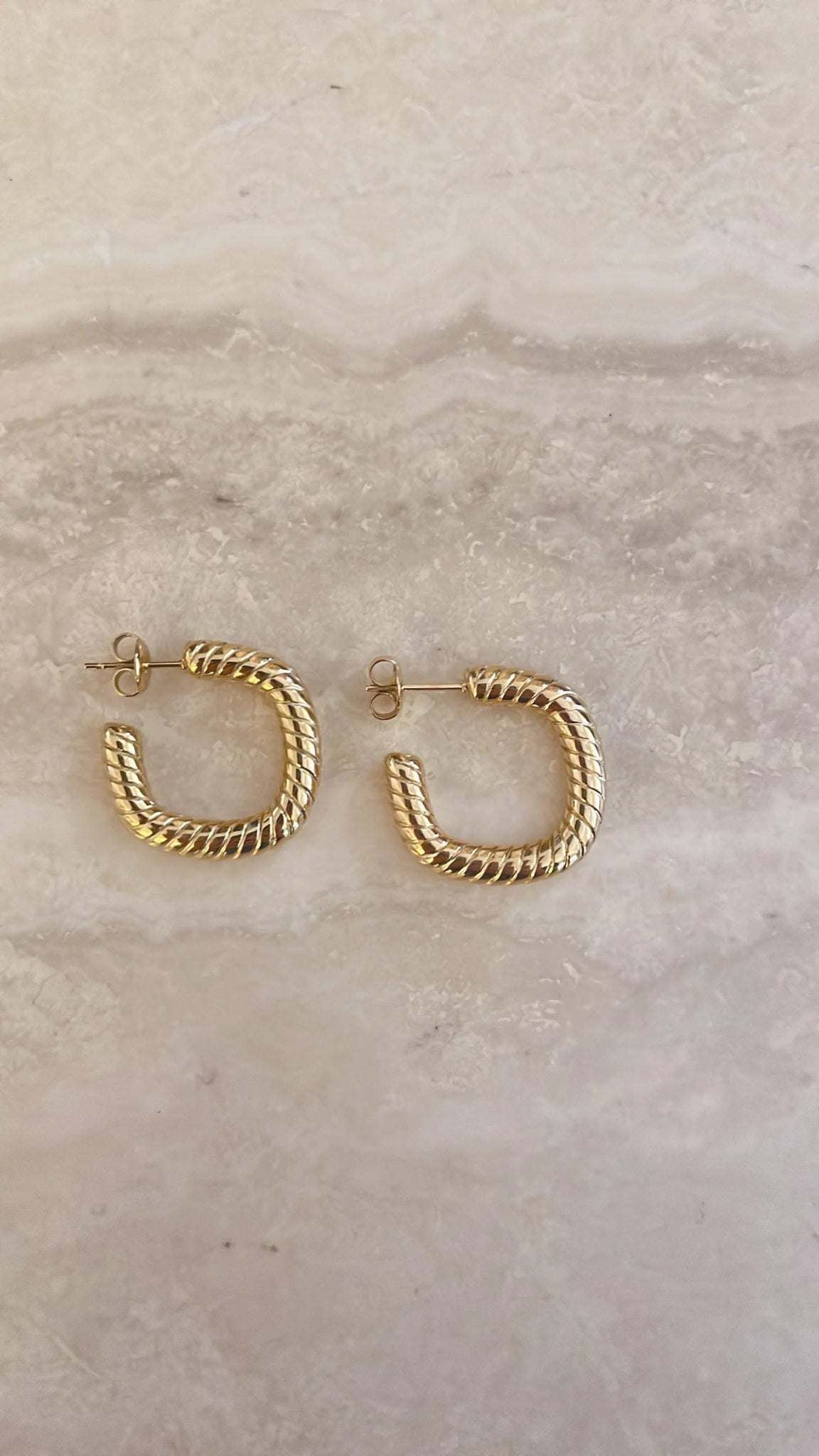 Shop Nova Twist Square Gold Hoop Earrings - Kitsense