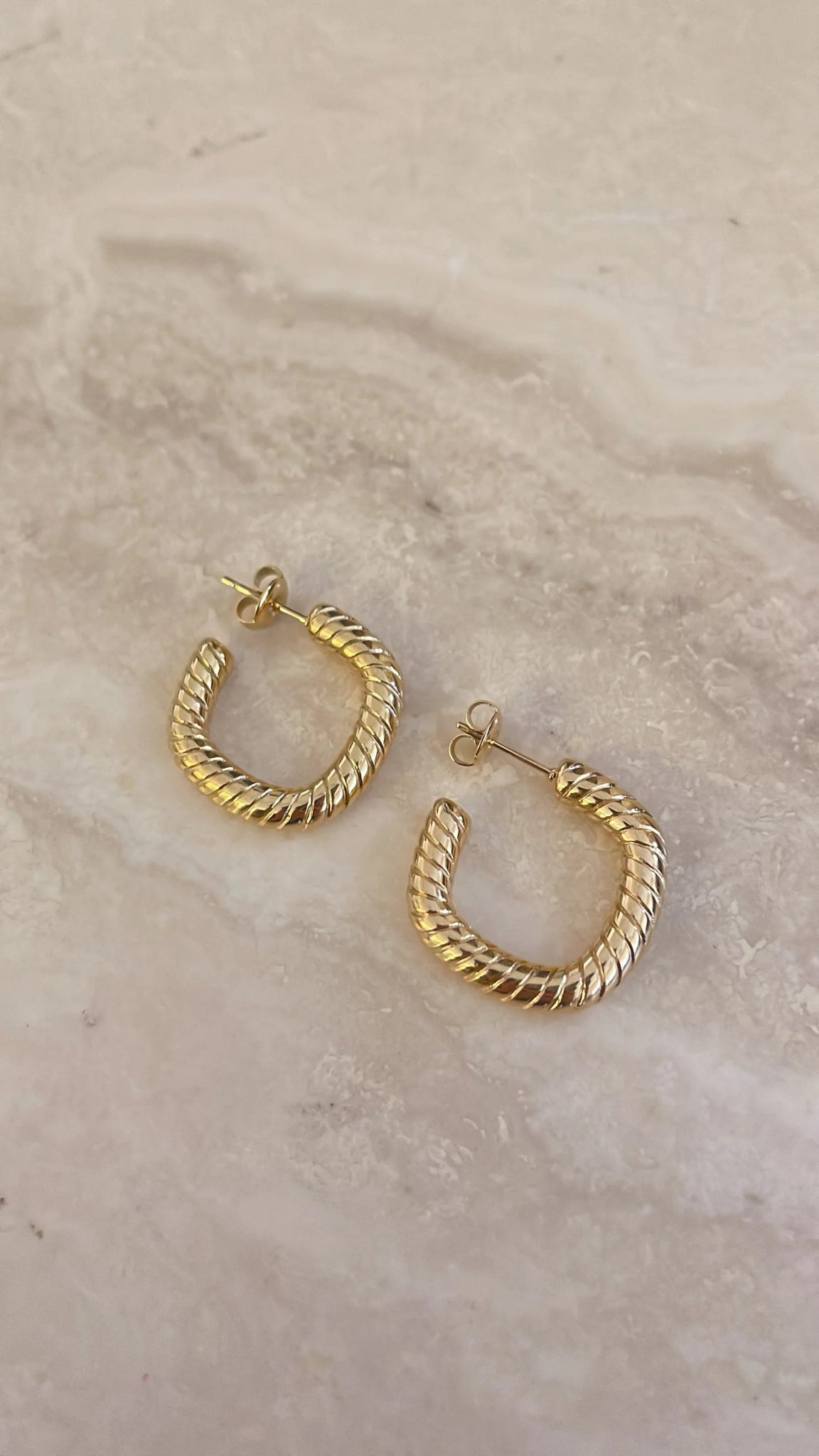 Shop Nova Twist Square Gold Hoop Earrings - Kitsense