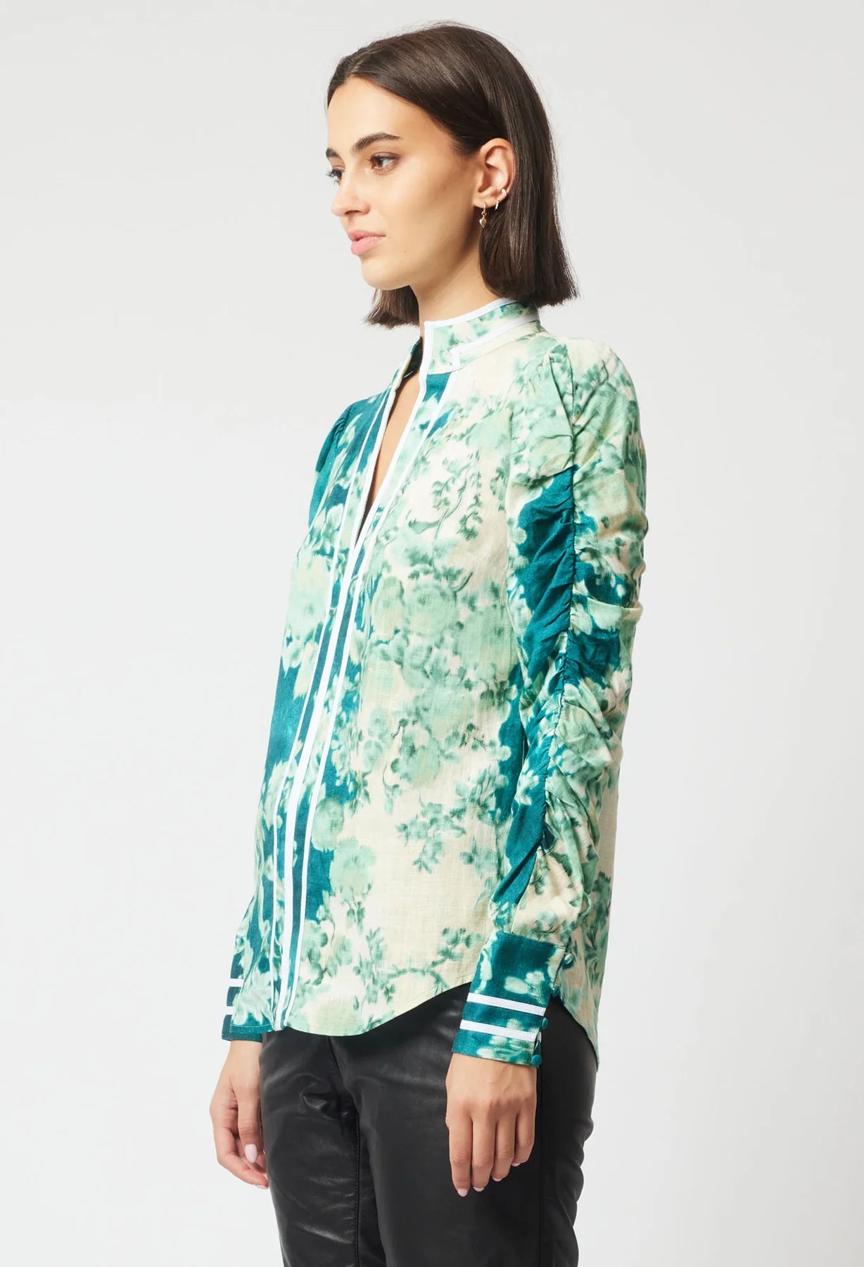 Shop Pavillion Linen Viscose Gathered Sleeve Shirt │ Jade Floral - ONCEWAS