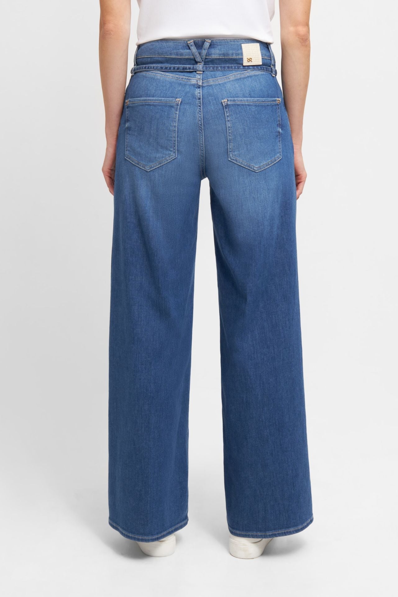 Shop Raffaello Rossi Sventy Belt Fluid Soft Touch Wide Leg Denim Jean | Blue - Blue - Raffaello Rossi