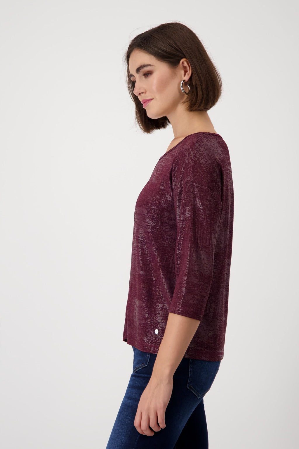 Shop Round Neck T-Shirt - Monari