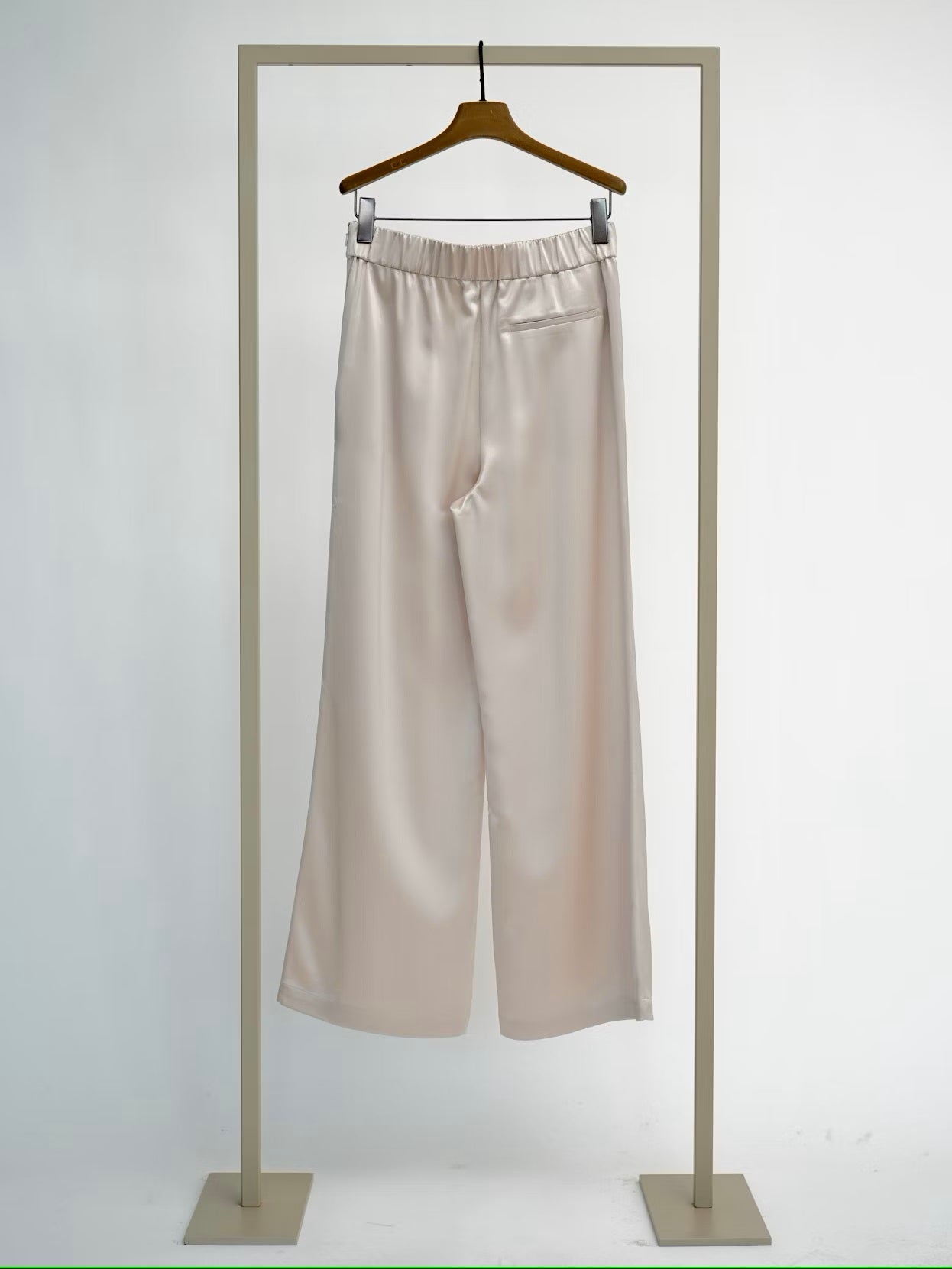 Shop Satin Pant | Alabaster - Herzen's Angelegenheit