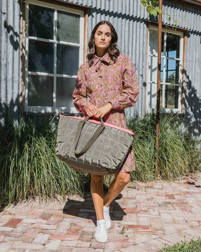 Shop Spencer Carry All | Khaki Travel Case - Elms+King