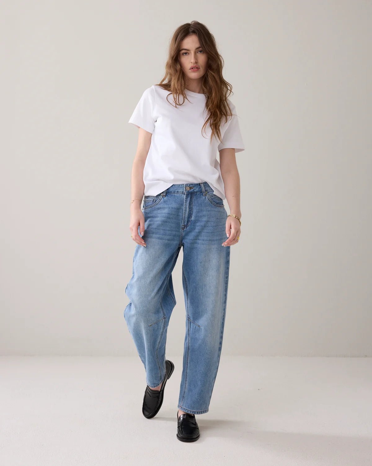 Shop Summum Woman Blue Daze Cocoon-Fit Jeans — Rinse Wash - Summum Woman