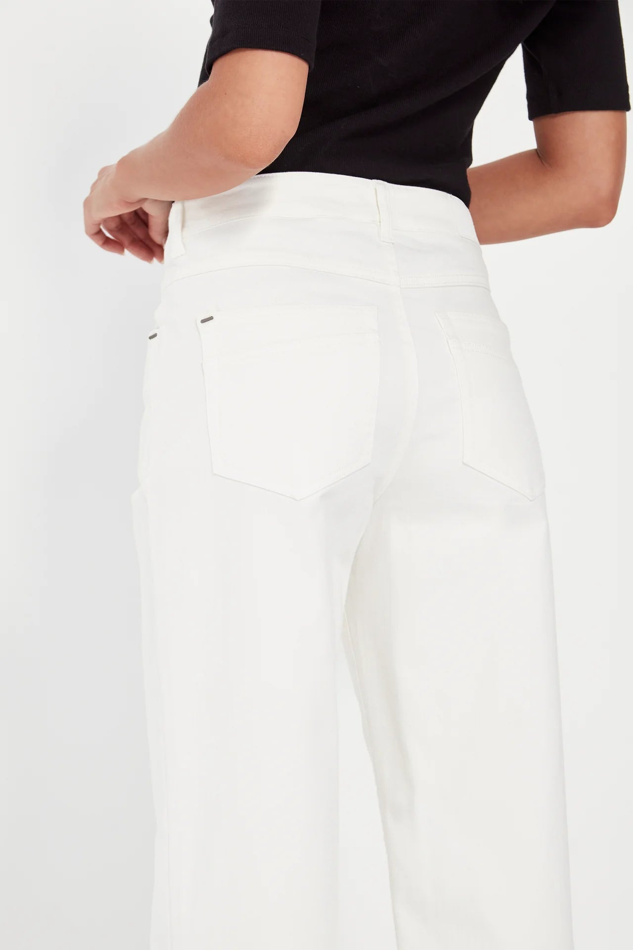 Shop Verge Cruise Jean - Verge