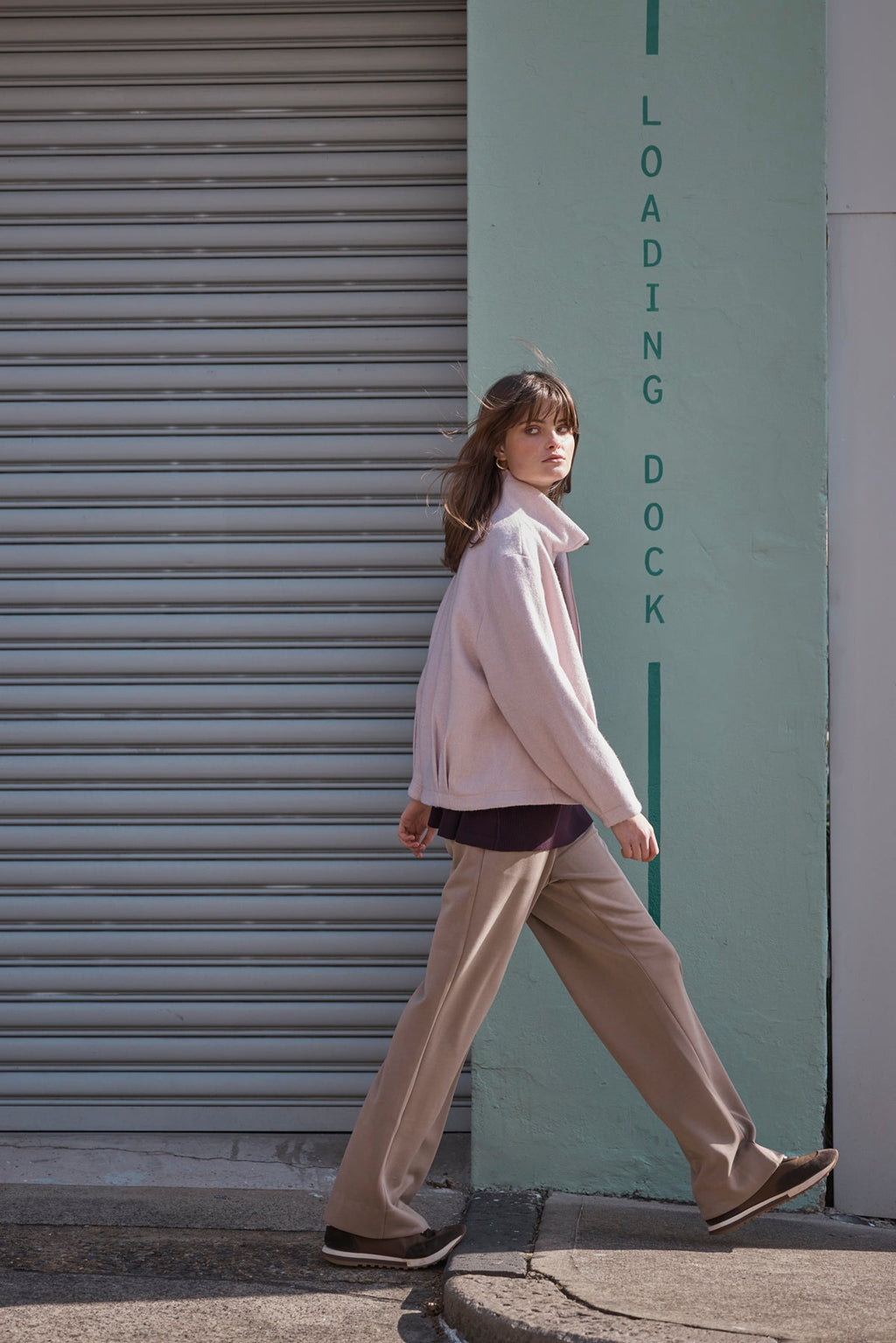 Shop Verge Fortify Jacket - Rose Quartz - Verge