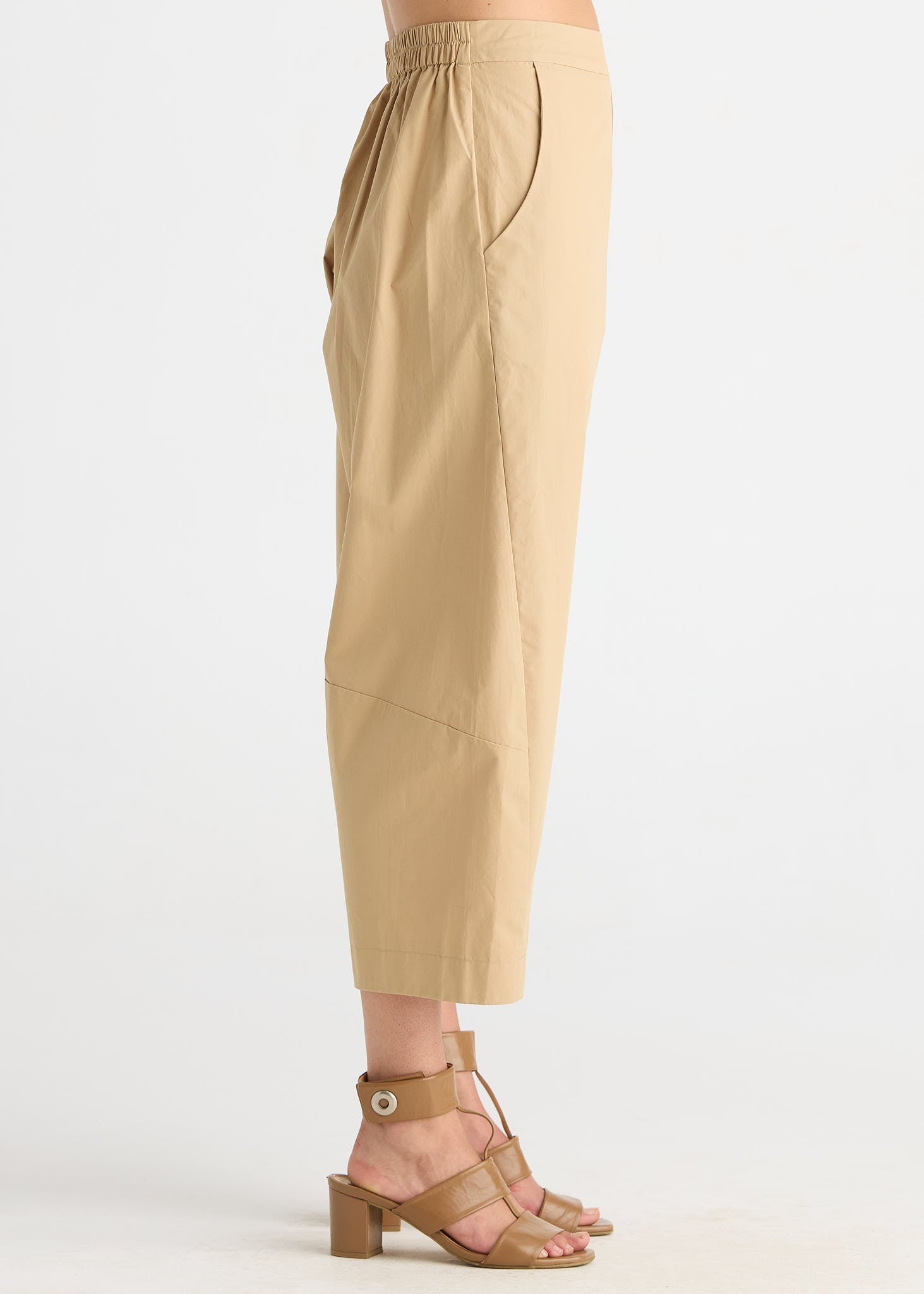 Shop Zaket & Plover Barrel Leg Cotton Pant - Zaket & Plover
