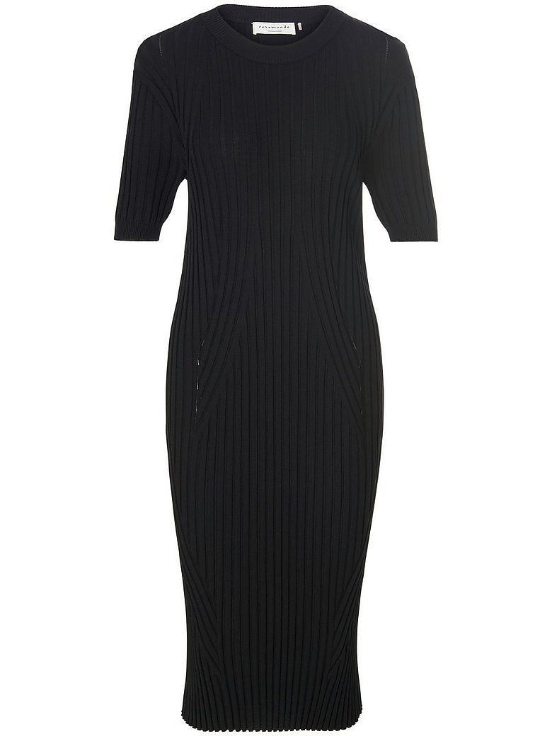 Shop Fitted Ribbed Stretch Knit Dress | Black - Rosemunde