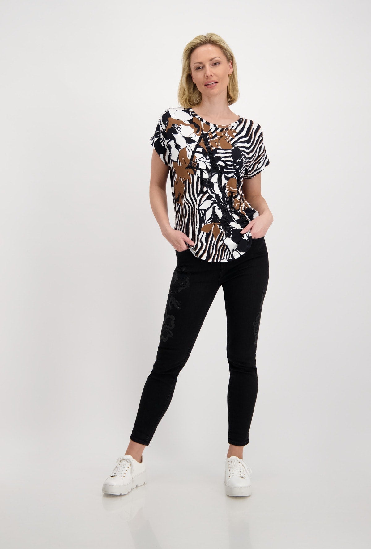 Shop Jersey T-Shirt with Rhinestones | Floral Print - Monari