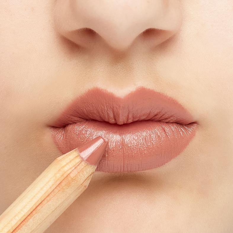 Shop Luk Lipstick Crayon in Caramel Kiss - Luk