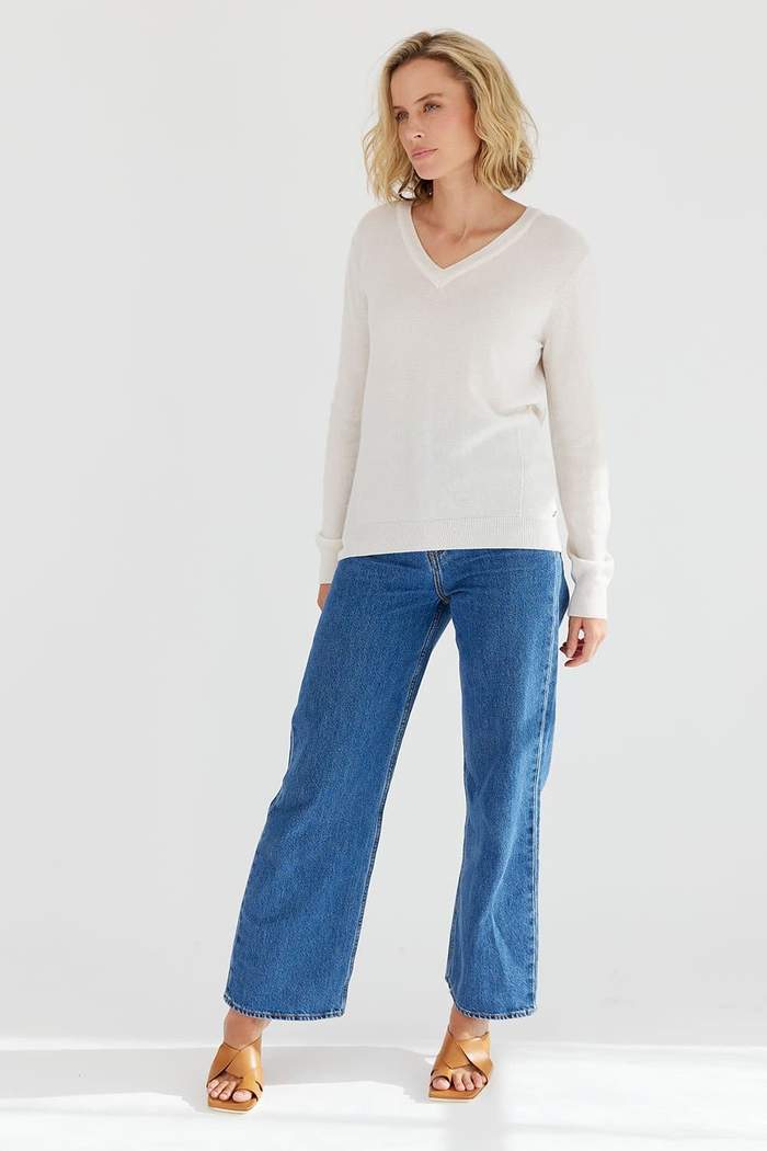 Shop Mia Essential Cashmere Jumper | Ivory - Mia Fratino