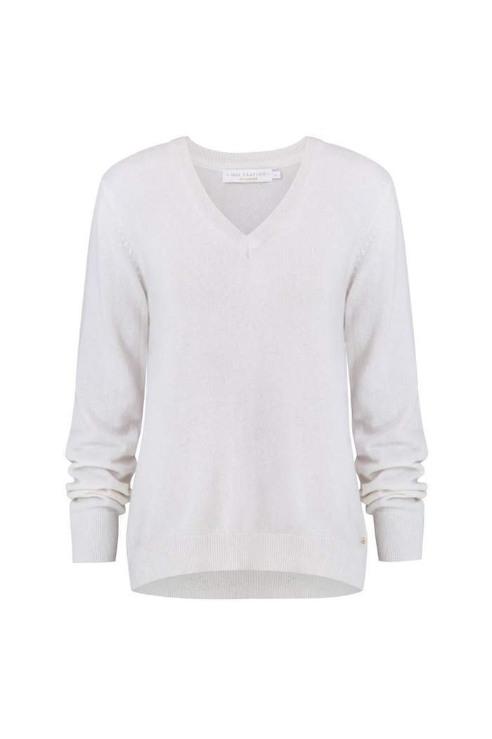 Shop Mia Essential Cashmere Jumper | Ivory - Mia Fratino