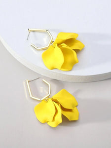 Shop Petal Drop Earrings in Yellow - Stella Rose