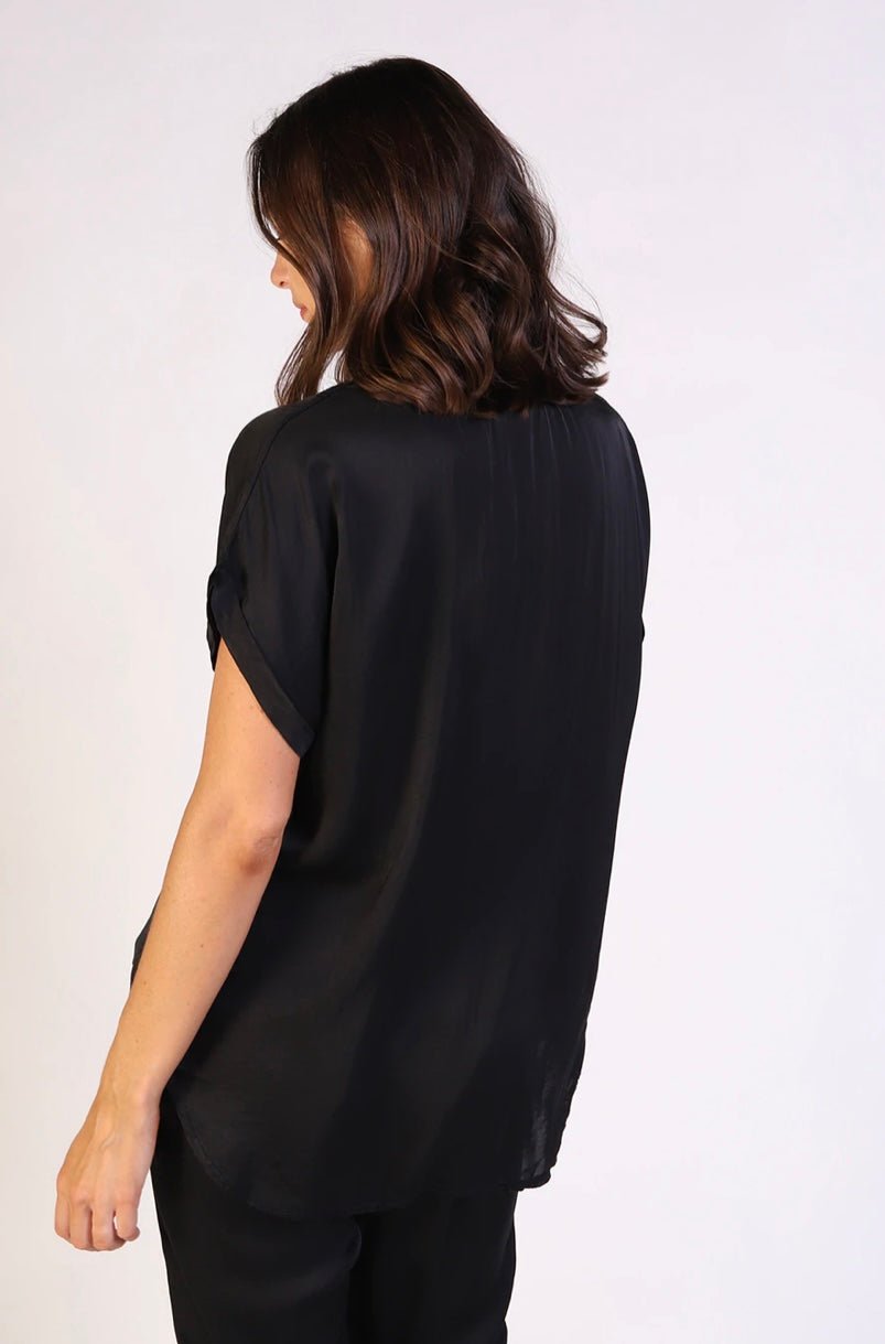 Shop Taylor Tee in Black or Camel - Ridley