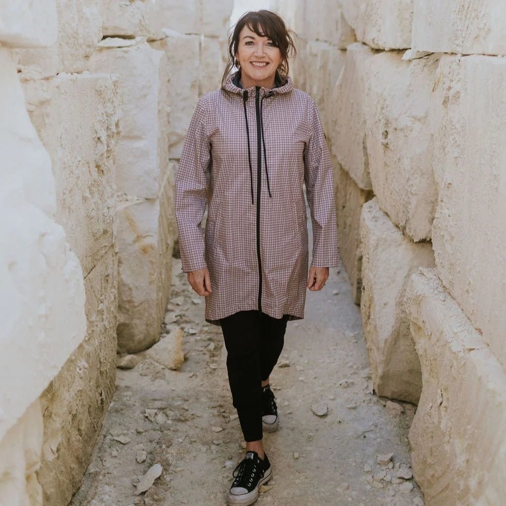 Shop Ultra Lightweight Debbie Raincoat | Multi Houndstooth - Moke