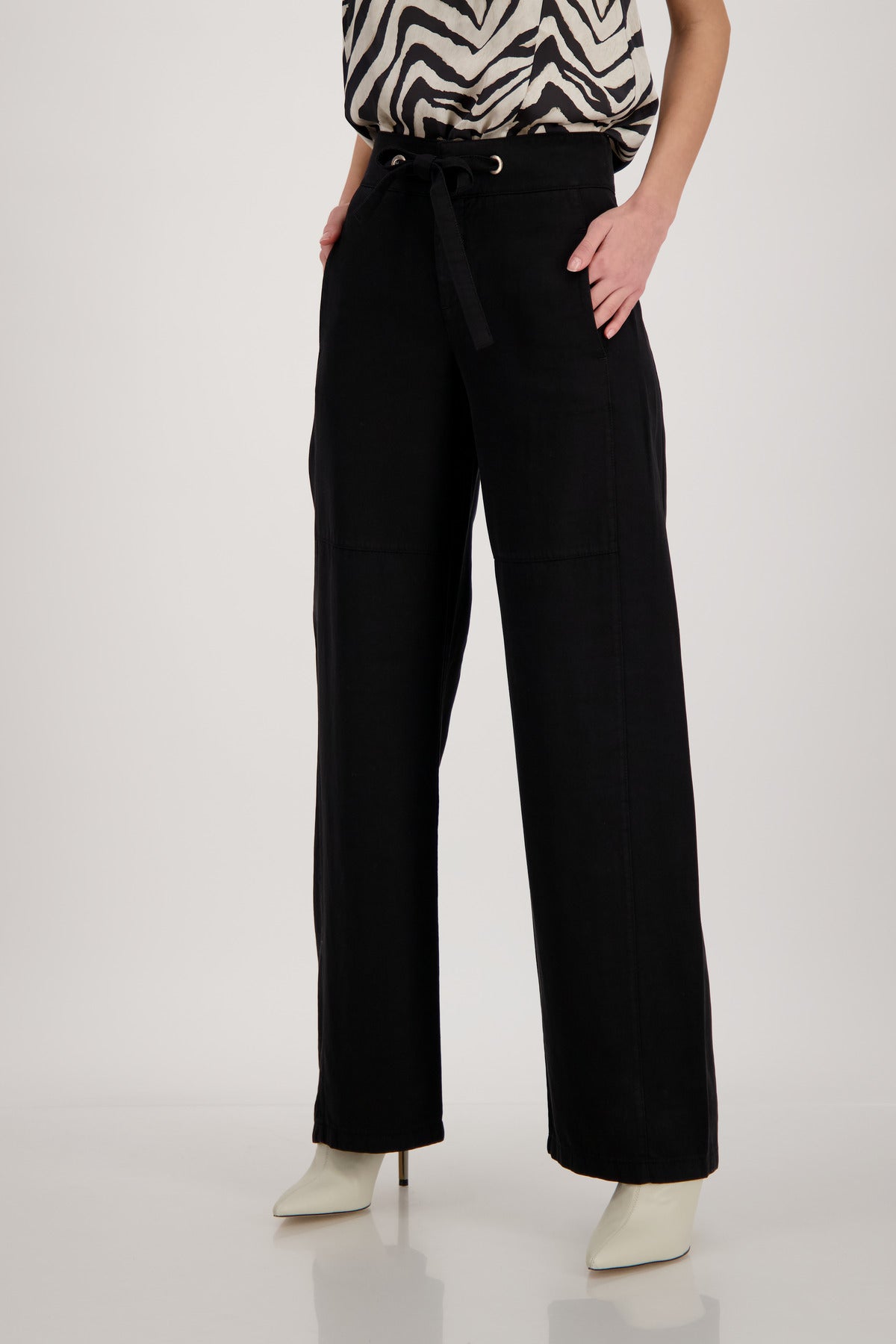 Shop Wide Leg Draw String Pant | Black - Monari